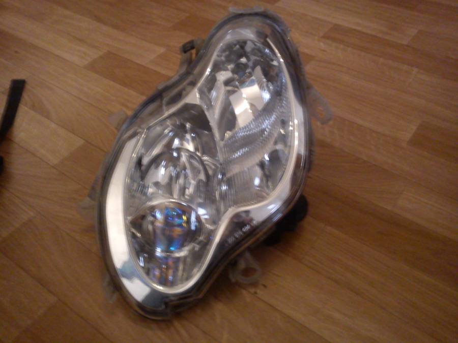 scheinwerfer_geschlossen.jpg